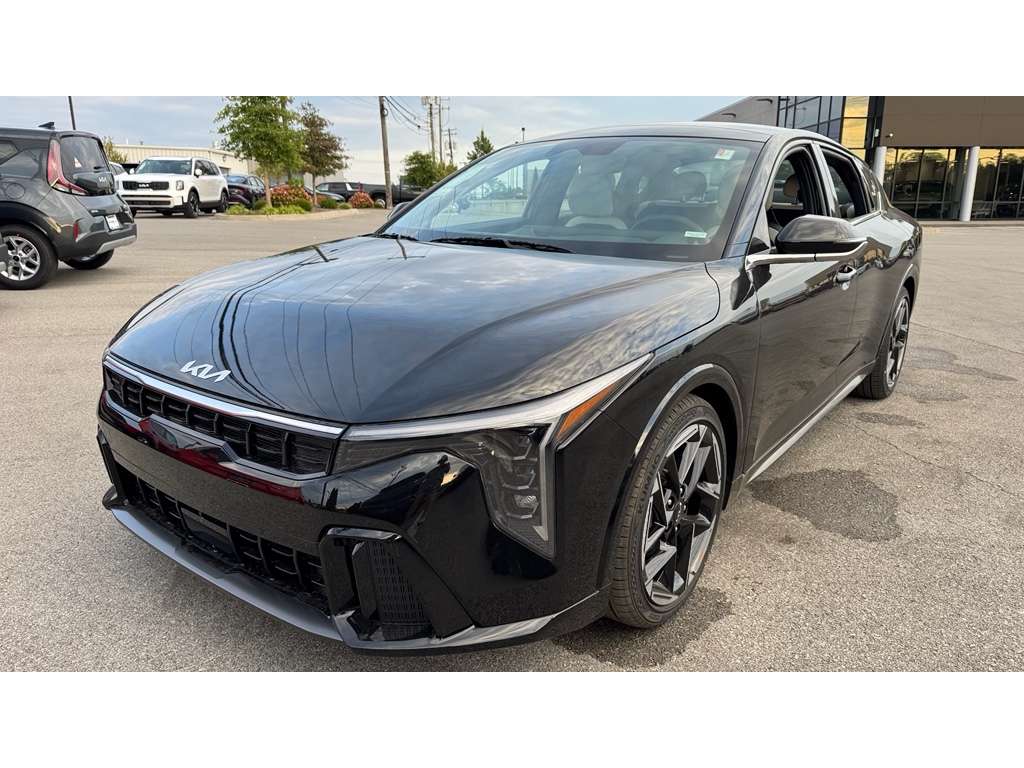 2025 Kia K4 GT-Line photo 23