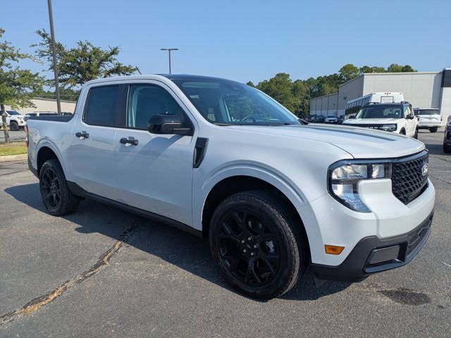 2025 Ford Maverick XLT photo 2