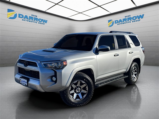 2020 Toyota 4Runner Off-Road's photo