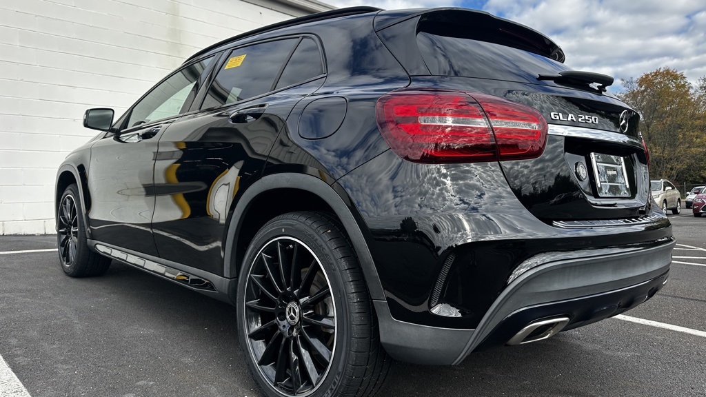 2020 Mercedes Benz GLA 250 4MATIC photo 3
