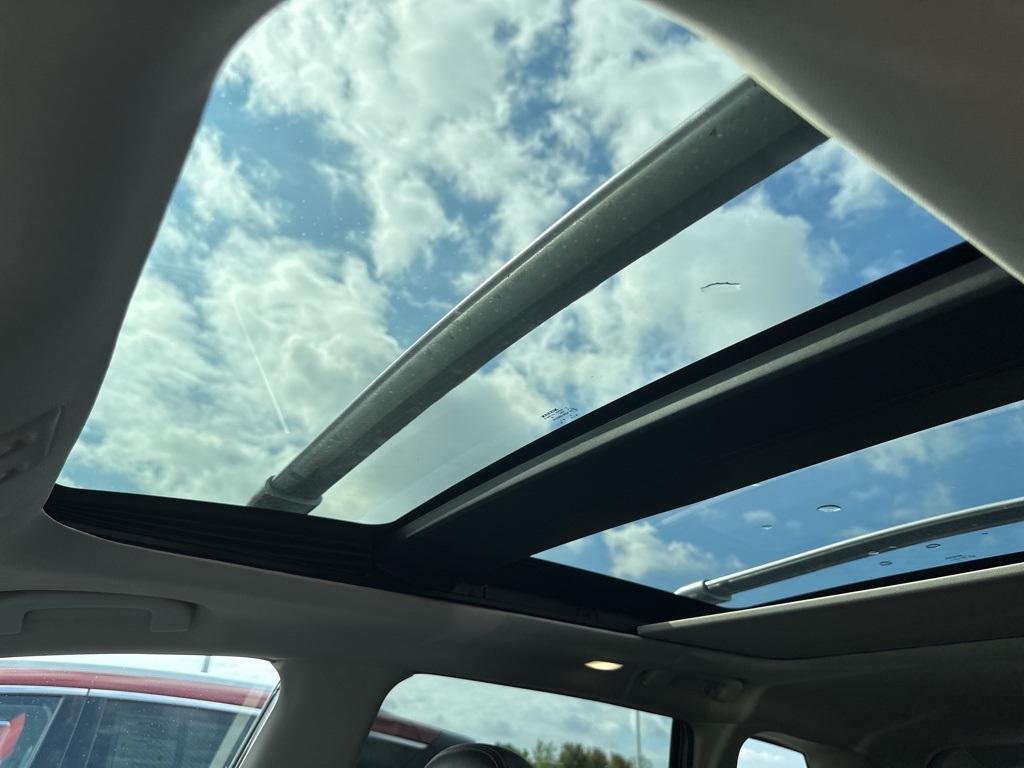2019 Nissan Murano SL photo 11