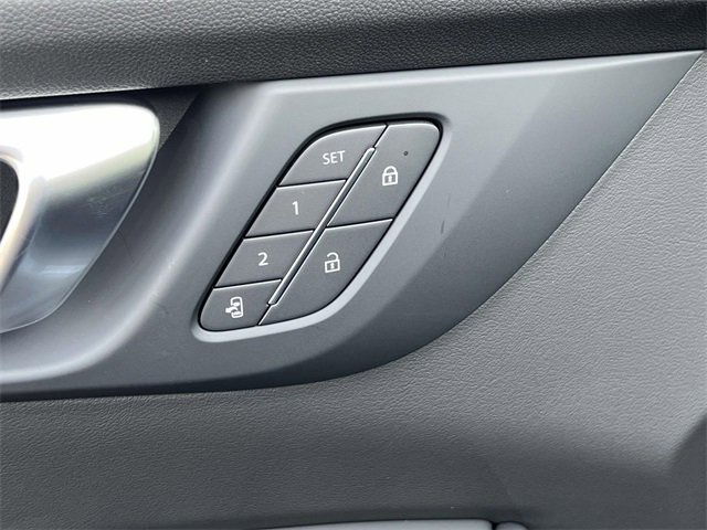 2026 Buick Enclave Preferred photo 13