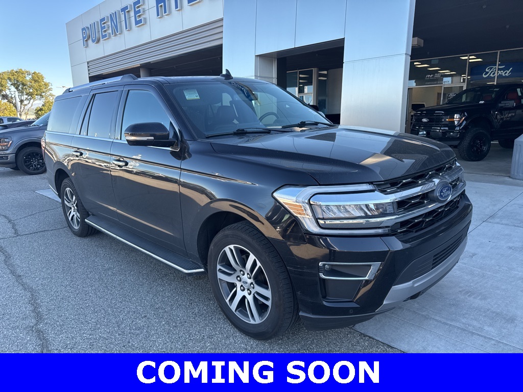 2023 Ford Expedition Limited's photo
