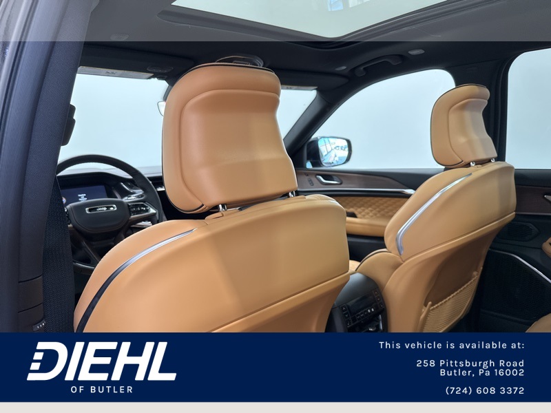 2025 Jeep Grand Cherokee Summit photo 13