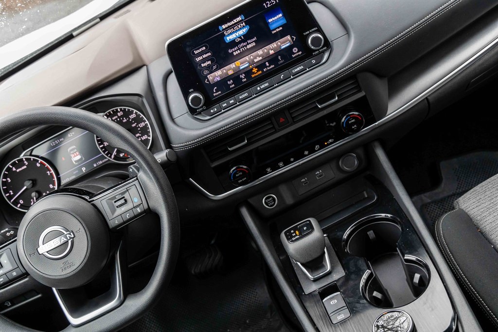 2023 Nissan Rogue SV photo 19