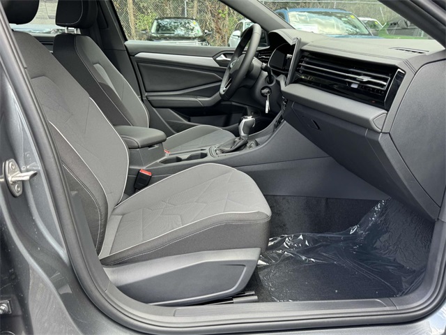 2025 Volkswagen Jetta 1.5T Sport photo 12