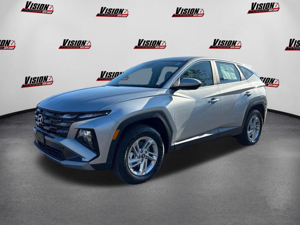 2026 Hyundai Tucson SE's photo