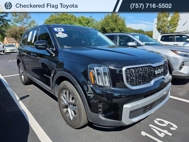 2024 Kia Telluride LX photo 3