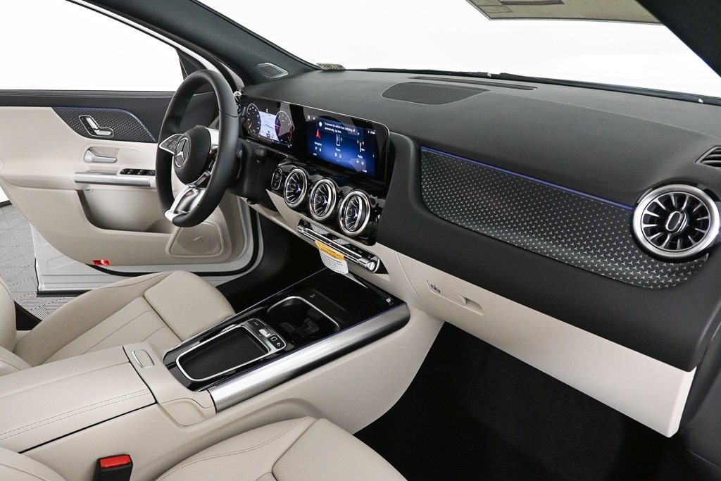 2025 Mercedes Benz GLA 250 photo 22