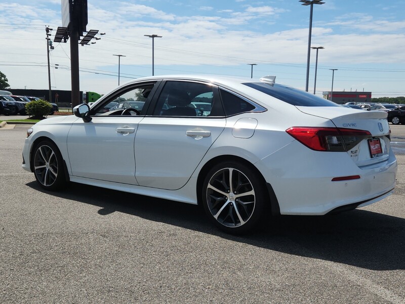 2022 Honda Civic Touring photo 5