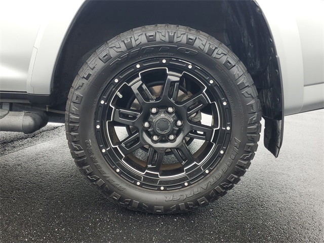 2019 Toyota 4Runner SR5 Premium photo 5