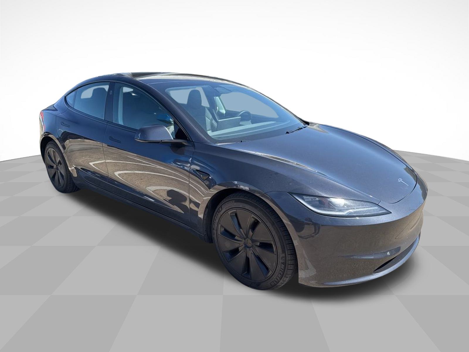 2024 Tesla Model 3 photo 12