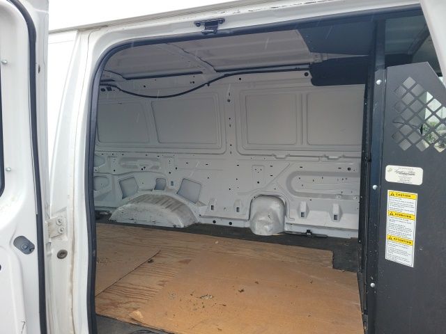 2013 Ford E-150 photo 12