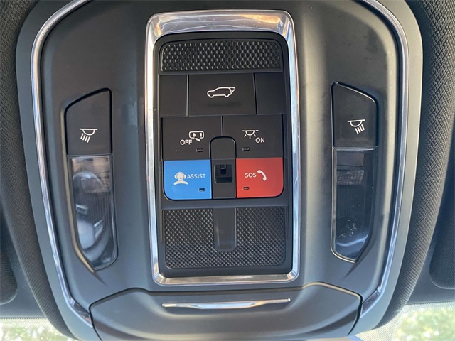 2023 Jeep Grand Cherokee Altitude photo 29