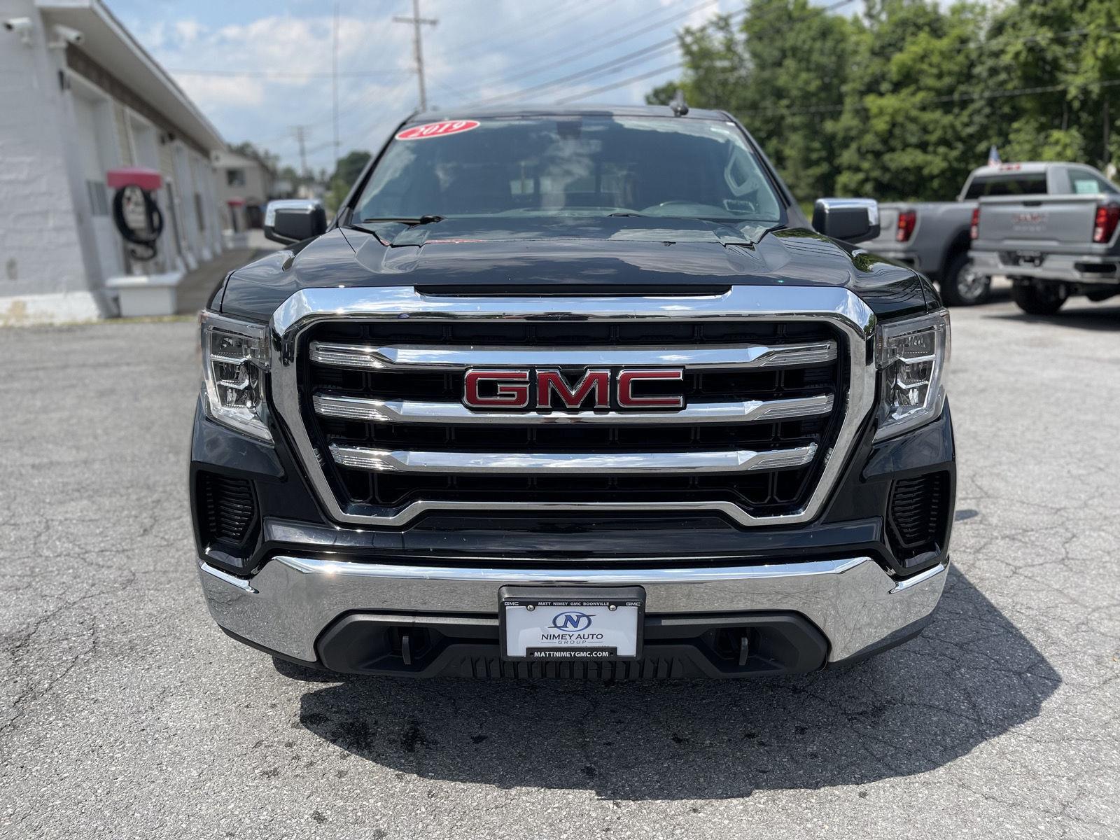 2019 Gmc Sierra 1500 SLE photo 2
