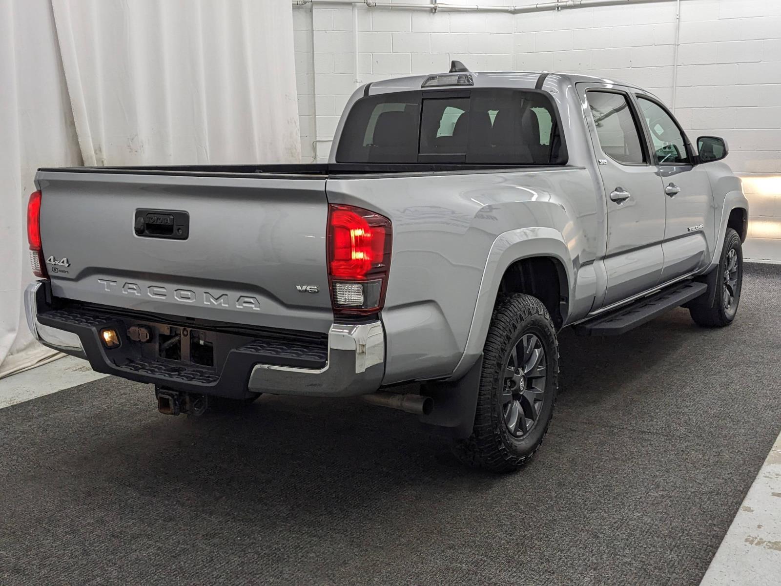 2022 Toyota Tacoma SR5 photo 3