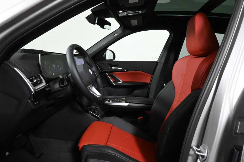 2025 Bmw X1 XDrive28i photo 2