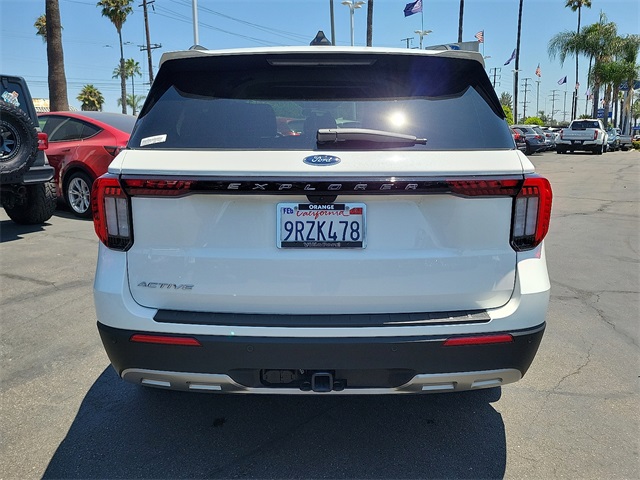 2025 Ford Explorer photo 20