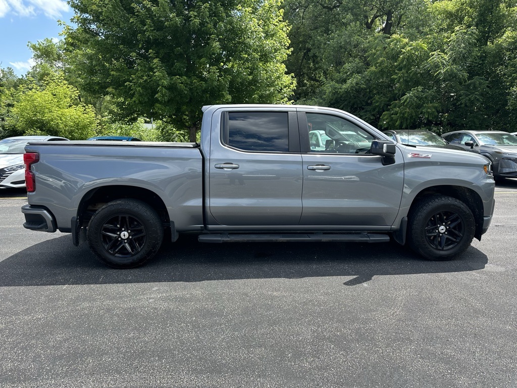 2019 Chevrolet Silverado 1500 RST photo 3