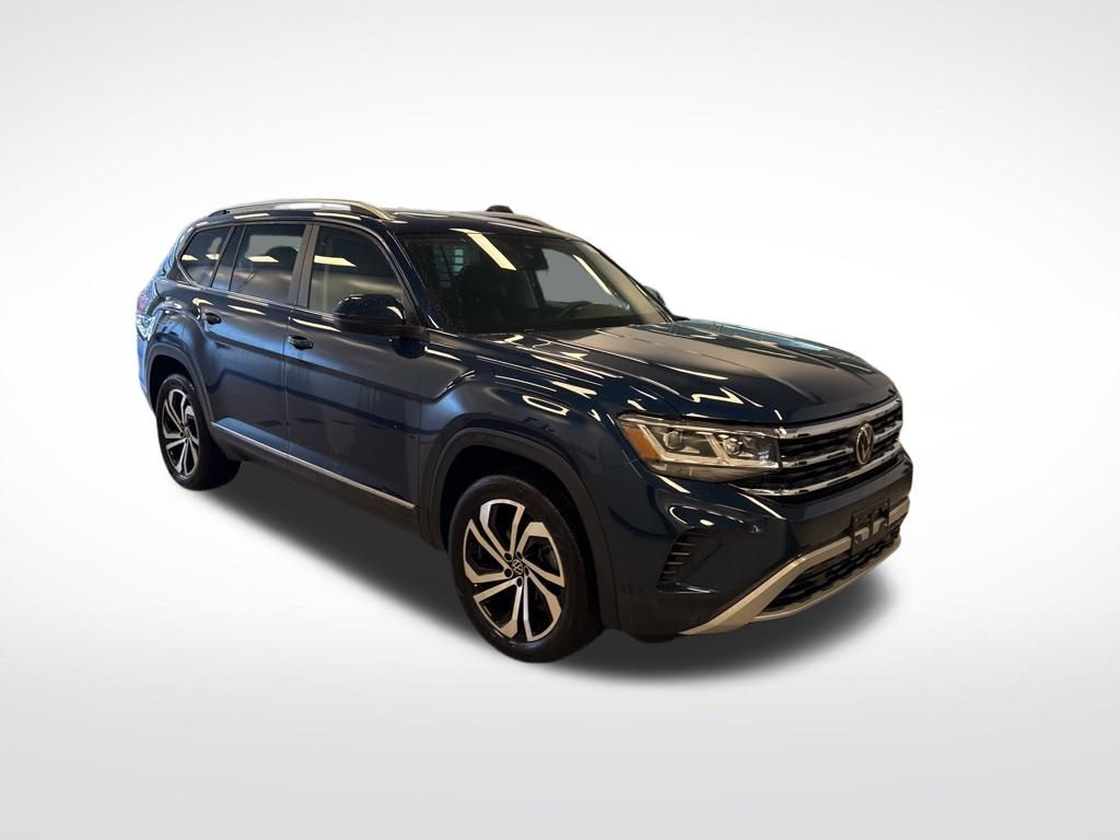 2023 Volkswagen Atlas SEL photo 2