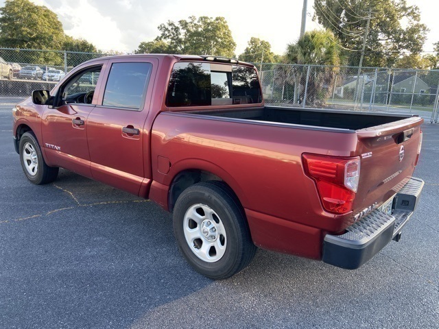 2017 Nissan Titan S photo 2