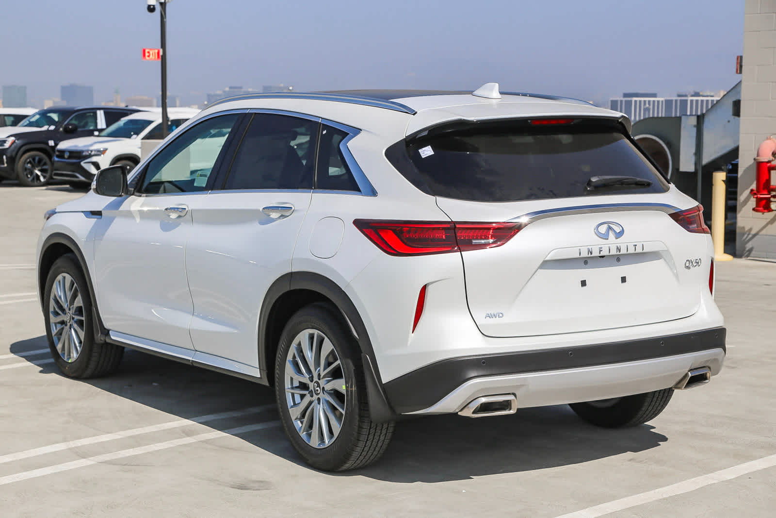 2025 Infiniti QX50 Luxe AWD photo 8