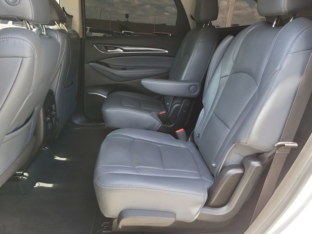 2020 Buick Enclave Essence photo 22