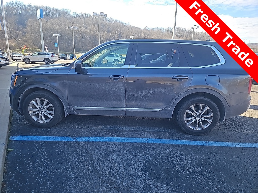 2020 Kia Telluride LX photo 2