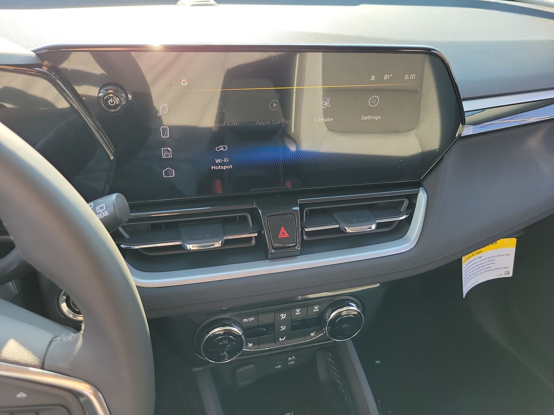 2025 Chevrolet Trailblazer LT photo 12