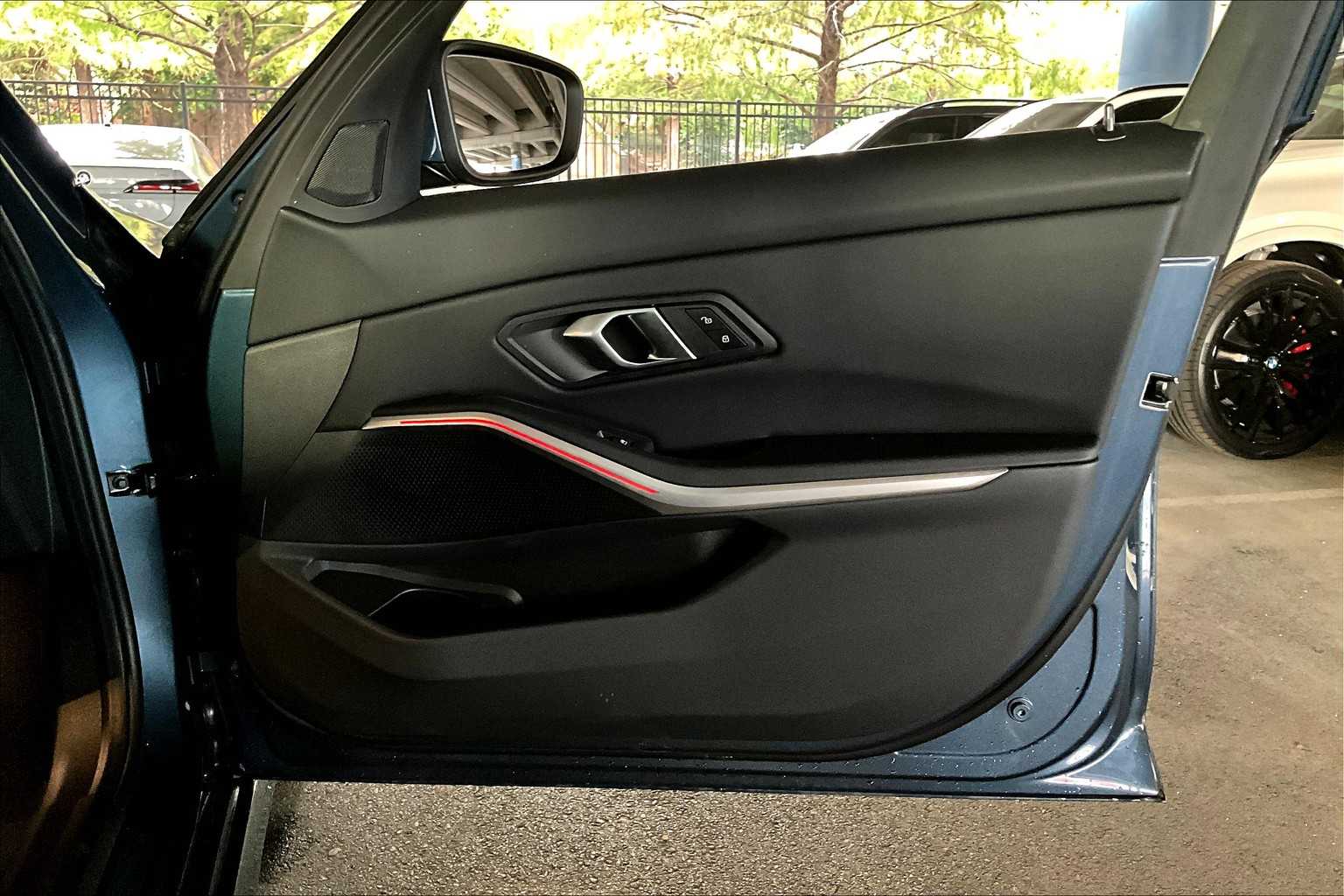 2025 Bmw 330i photo 22