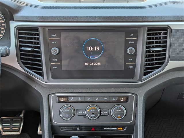 2021 Volkswagen Atlas V6 SE Technology R-Line photo 14
