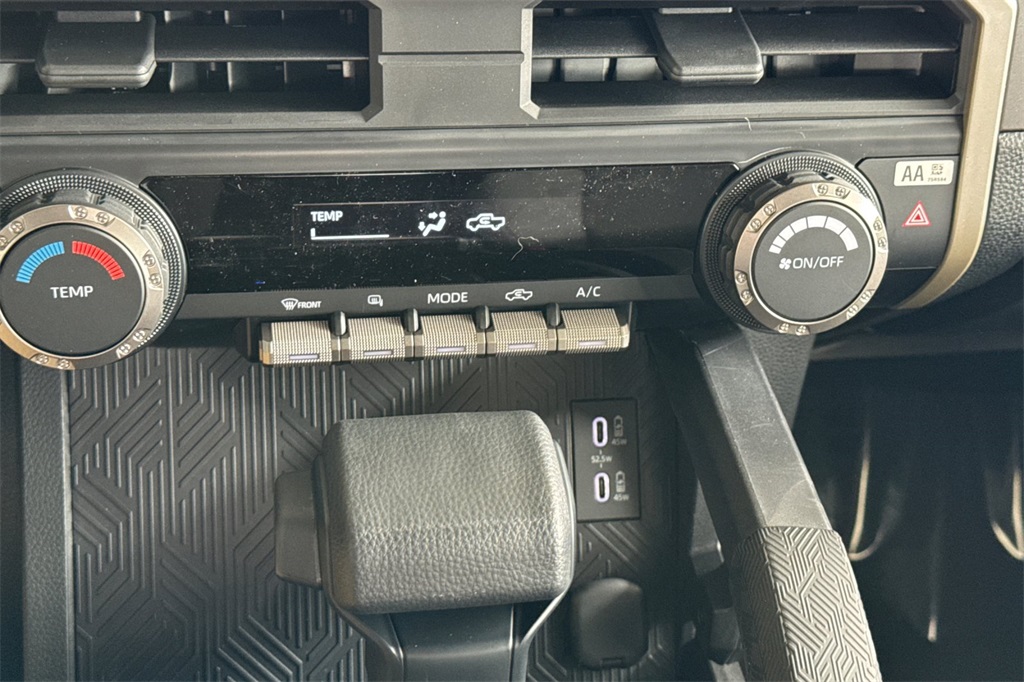 2025 Toyota Tacoma SR5 Double Cab photo 18