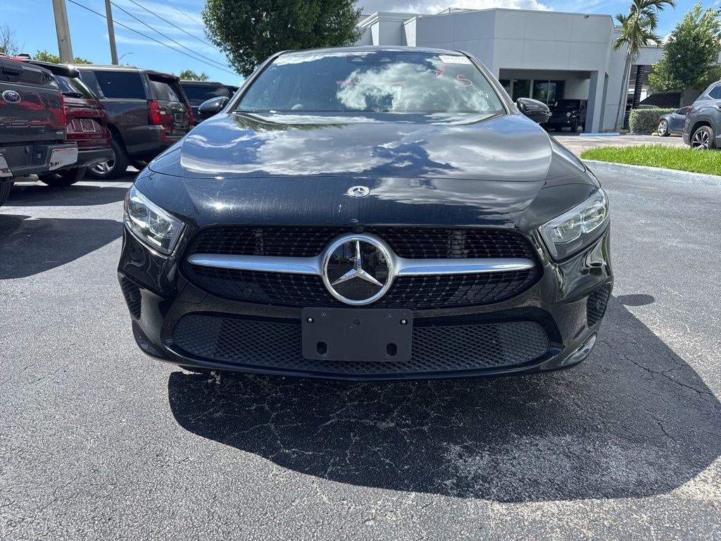 2022 Mercedes Benz A 220 photo 2