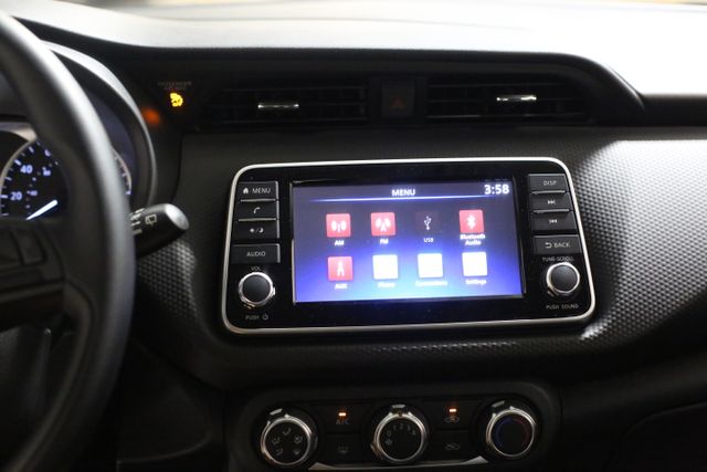 2025 Nissan Kicks Play S photo 13
