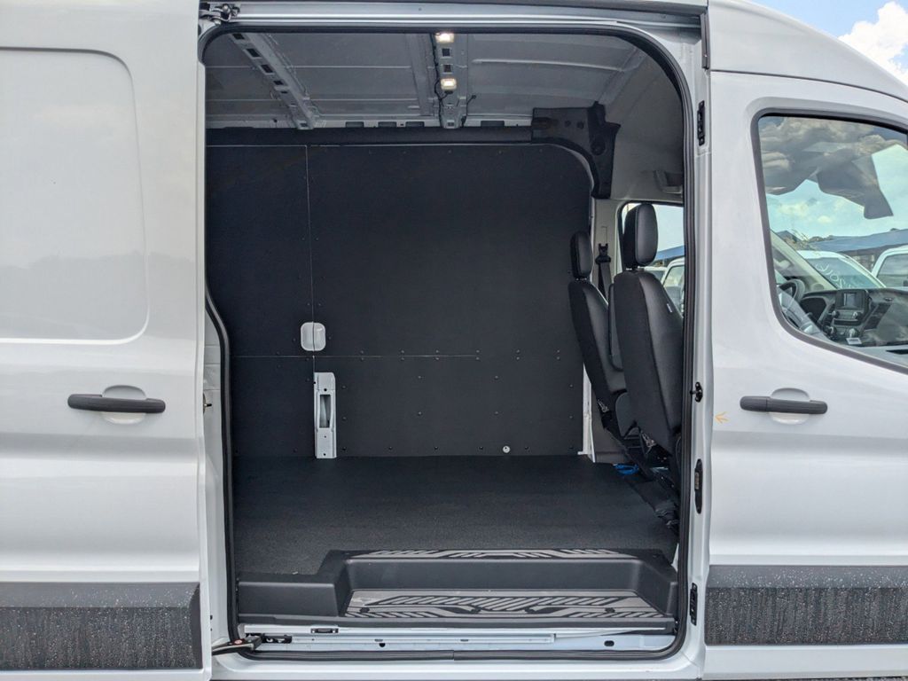 2025 Ford Transit photo 14