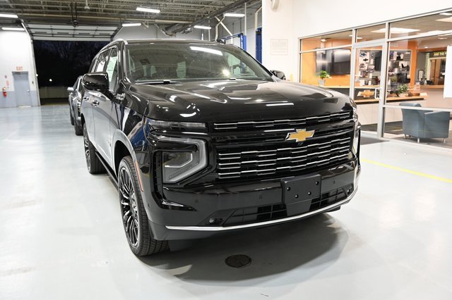 2026 Chevrolet Tahoe High Country photo 2