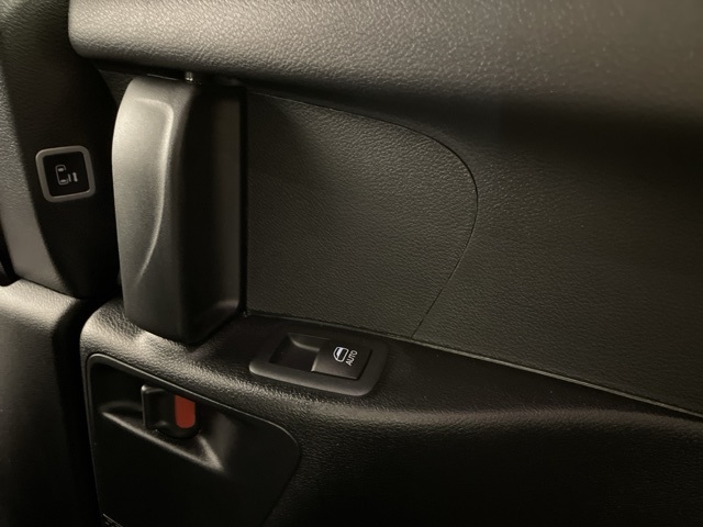 2026 Chrysler Voyager LX photo 14