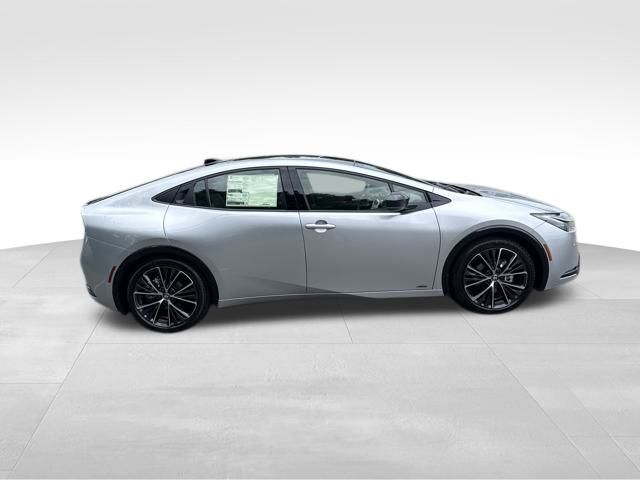 2025 Toyota Prius XLE photo 6
