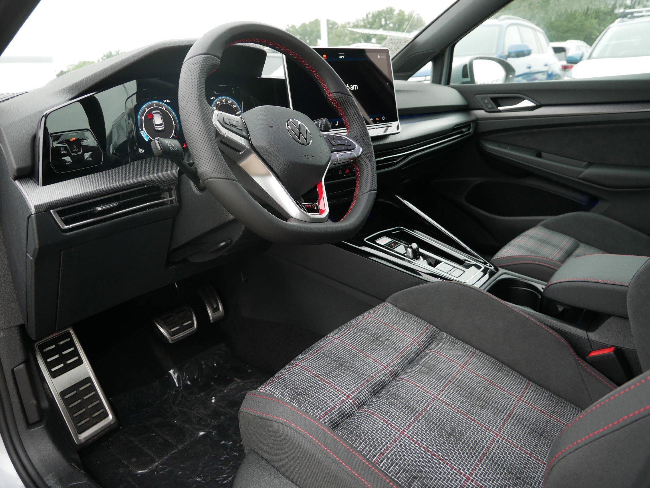 2025 Volkswagen Golf GTI S photo 4