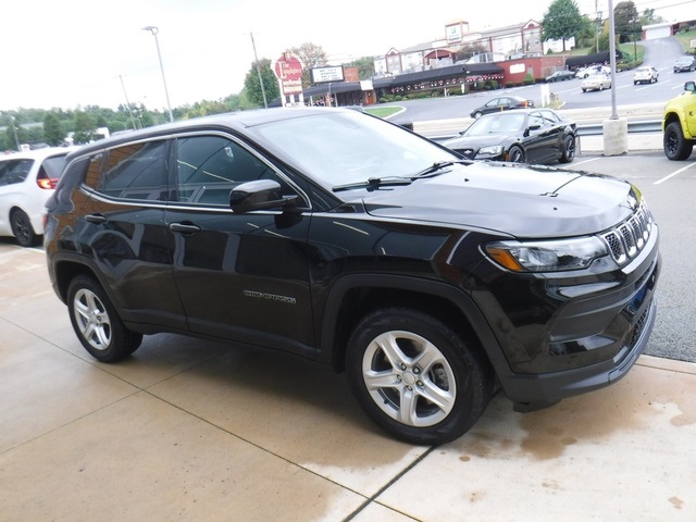 2023 Jeep Compass Sport photo 6