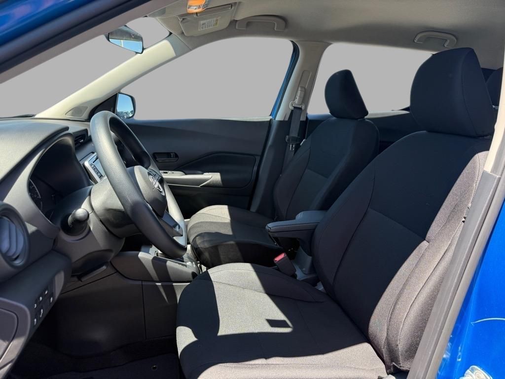 2025 Nissan Kicks Play S photo 18
