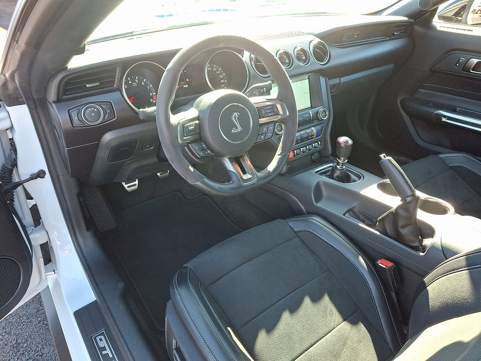 2016 Ford Mustang Shelby GT350 photo 14