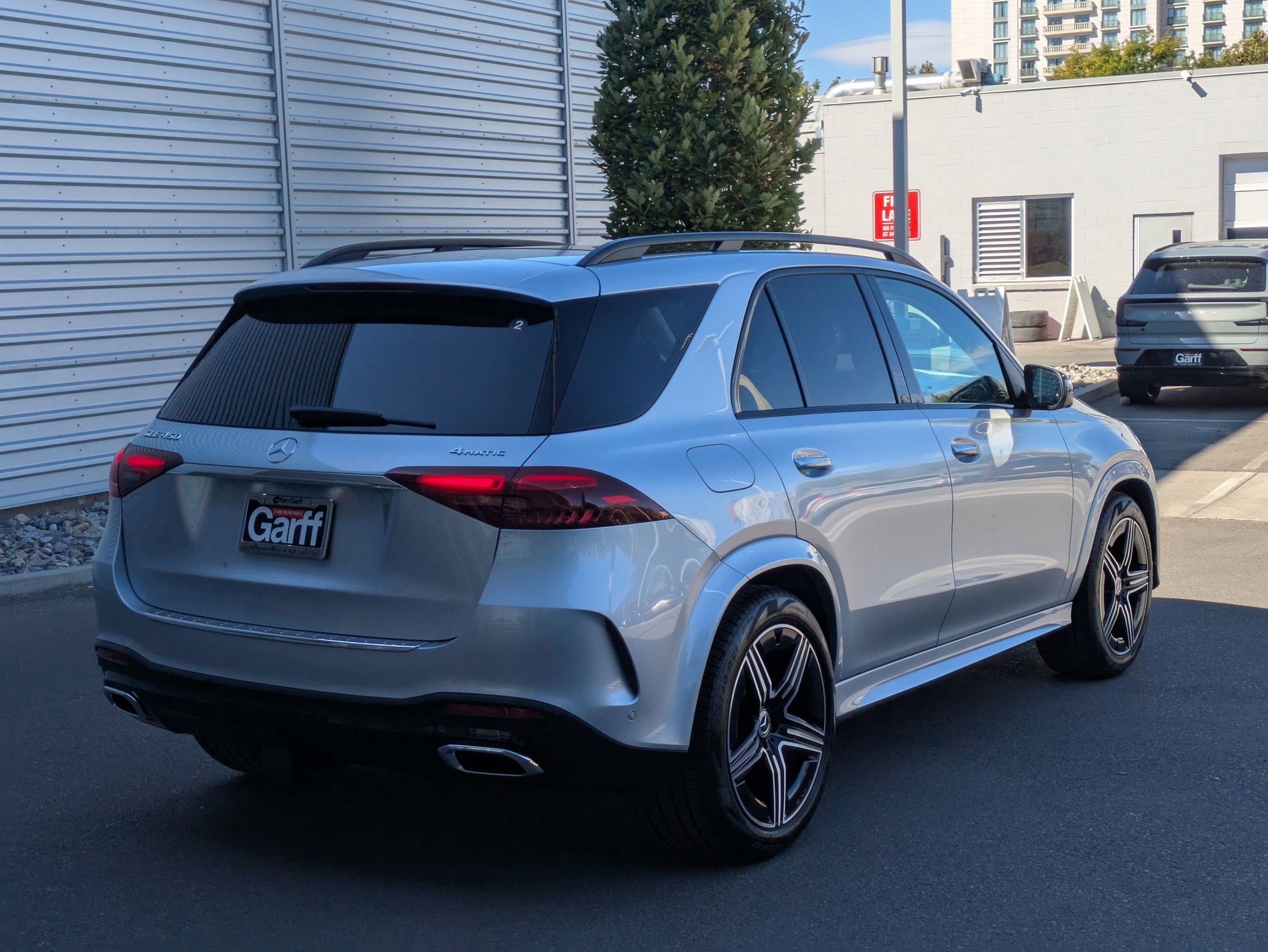 2026 Mercedes Benz GLE 450 4MATIC photo 3