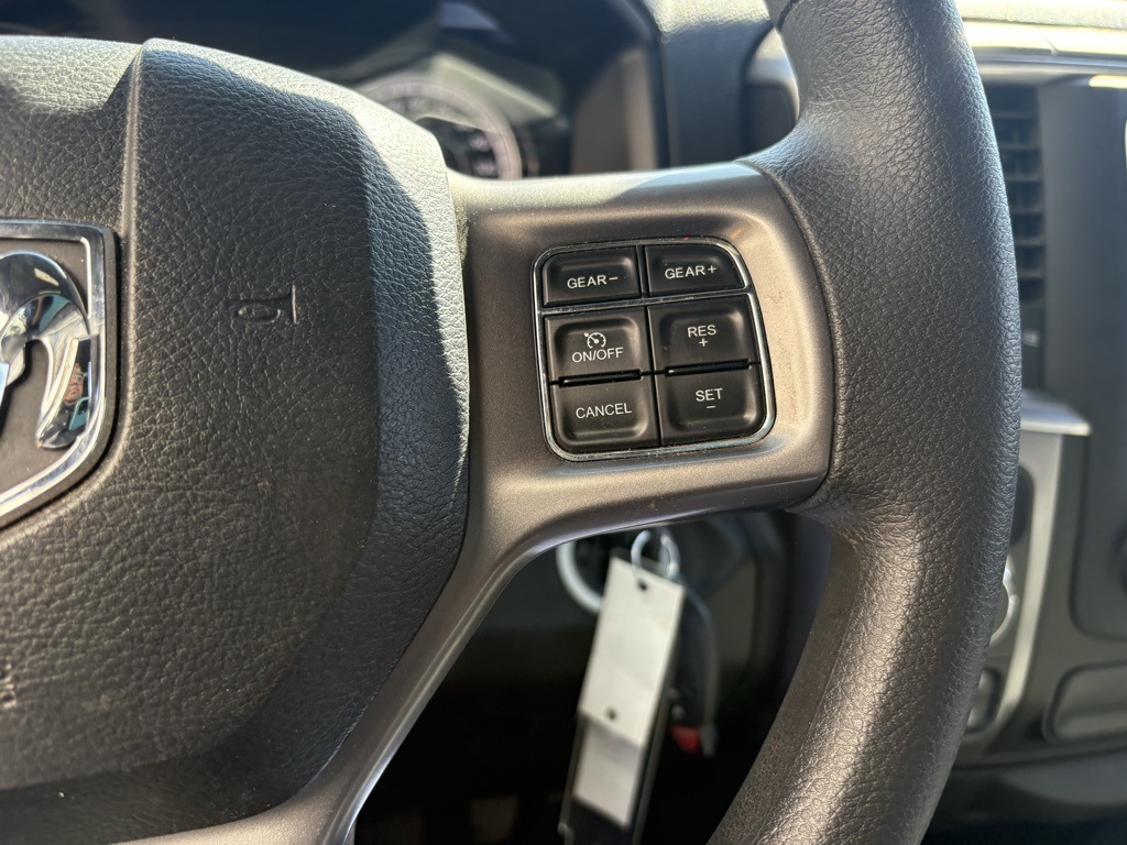 2021 Ram 1500 Classic Warlock photo 11
