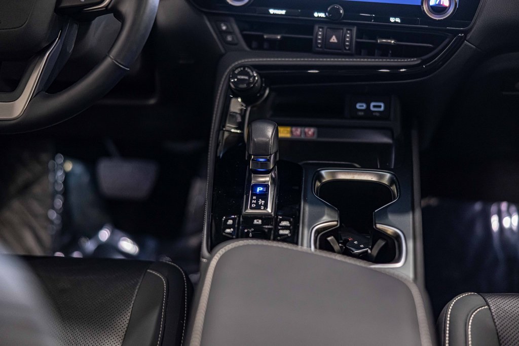 2025 LEXUS NX - Image 35