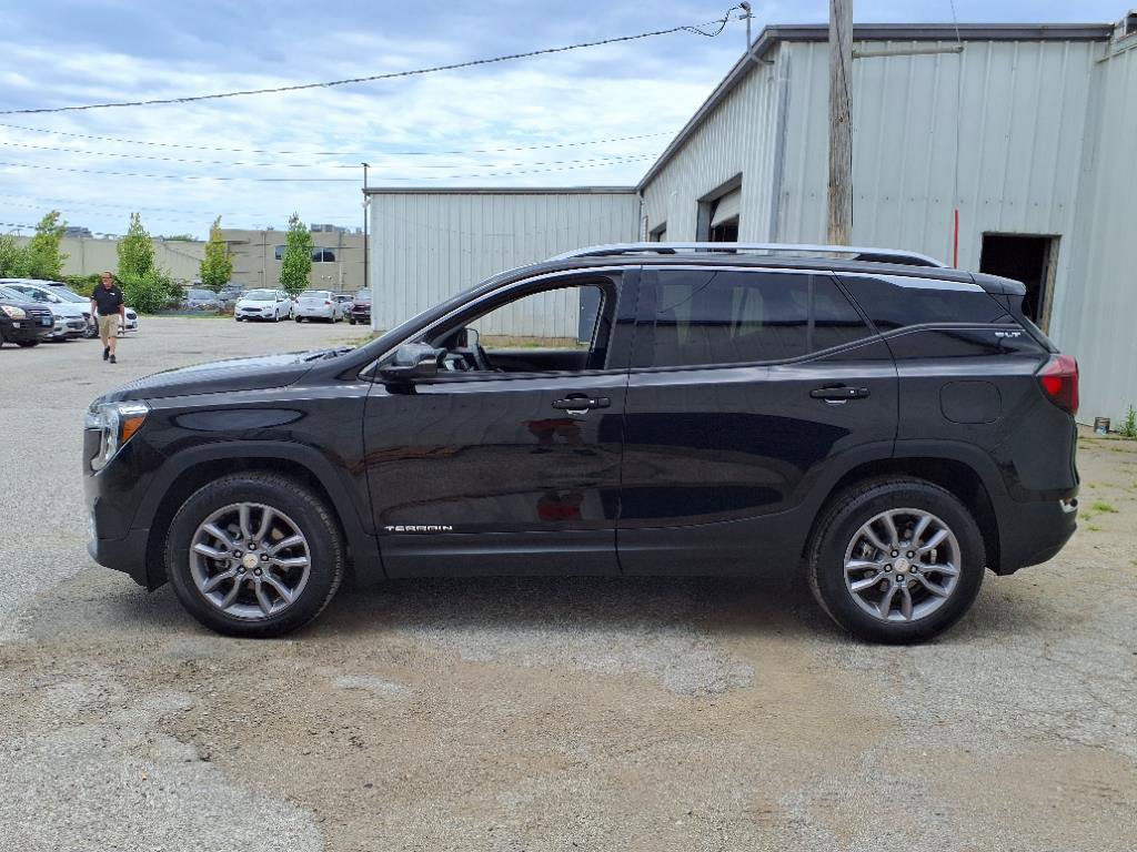 2023 Gmc Terrain SLT photo 3