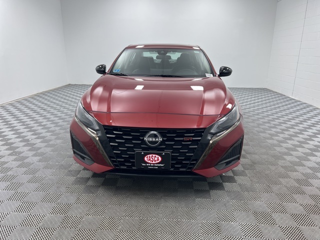 2023 Nissan Altima 2.5 SR photo 3