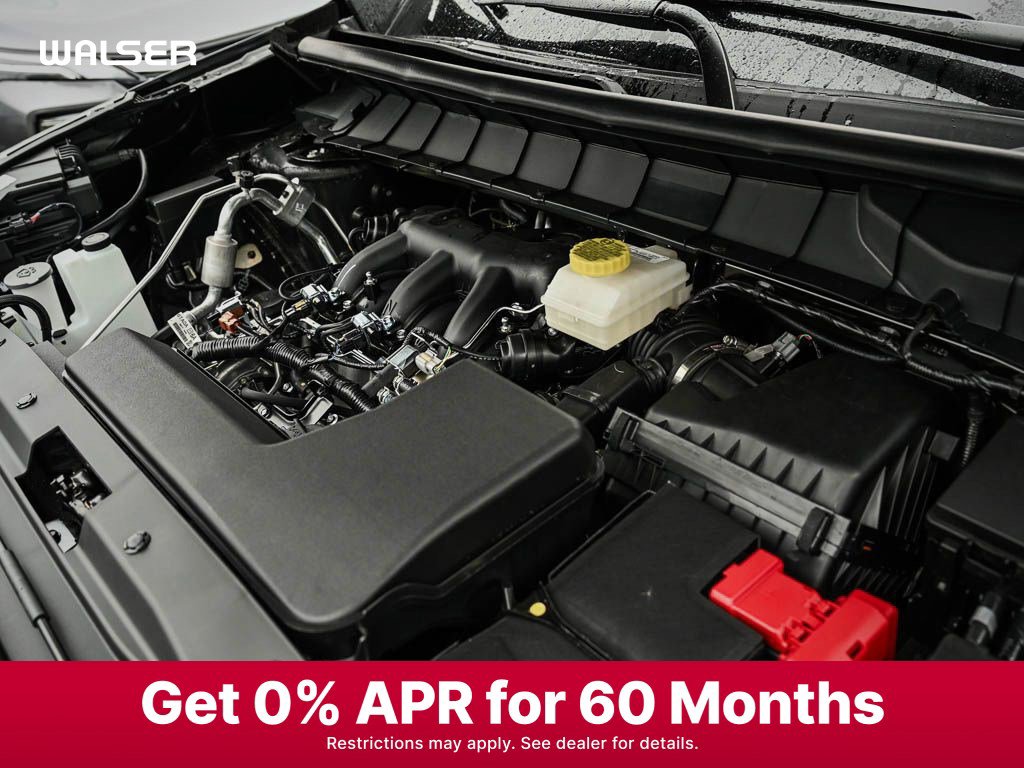 2025 Nissan Pathfinder SL photo 3