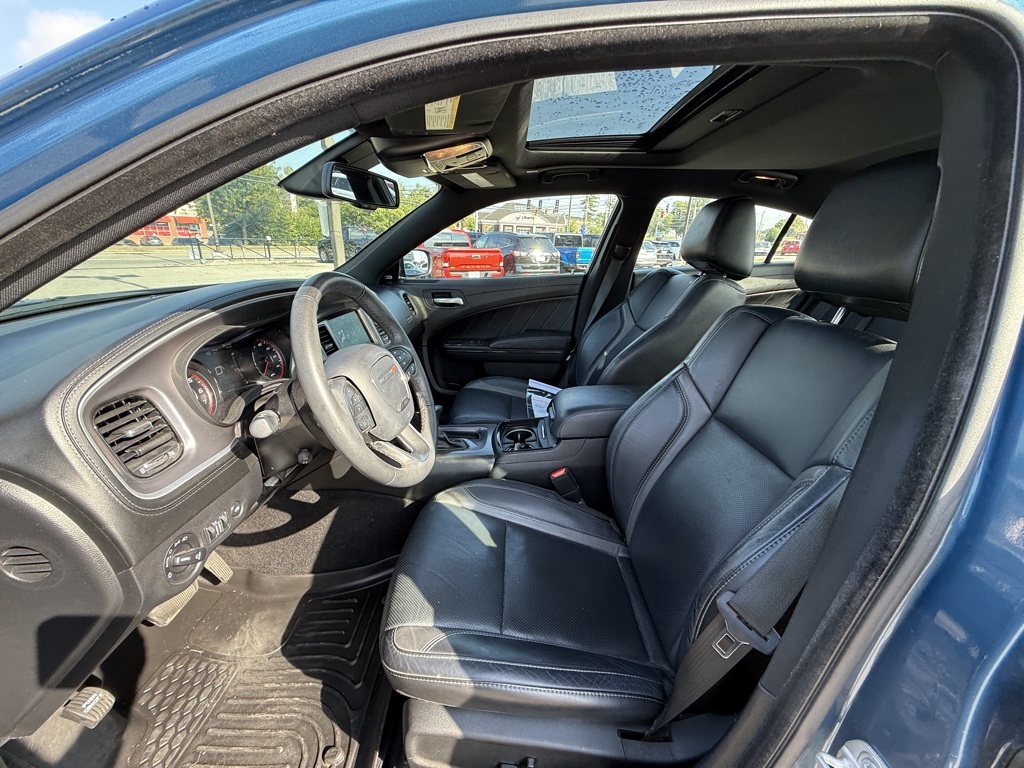 2020 Dodge Charger SXT photo 11