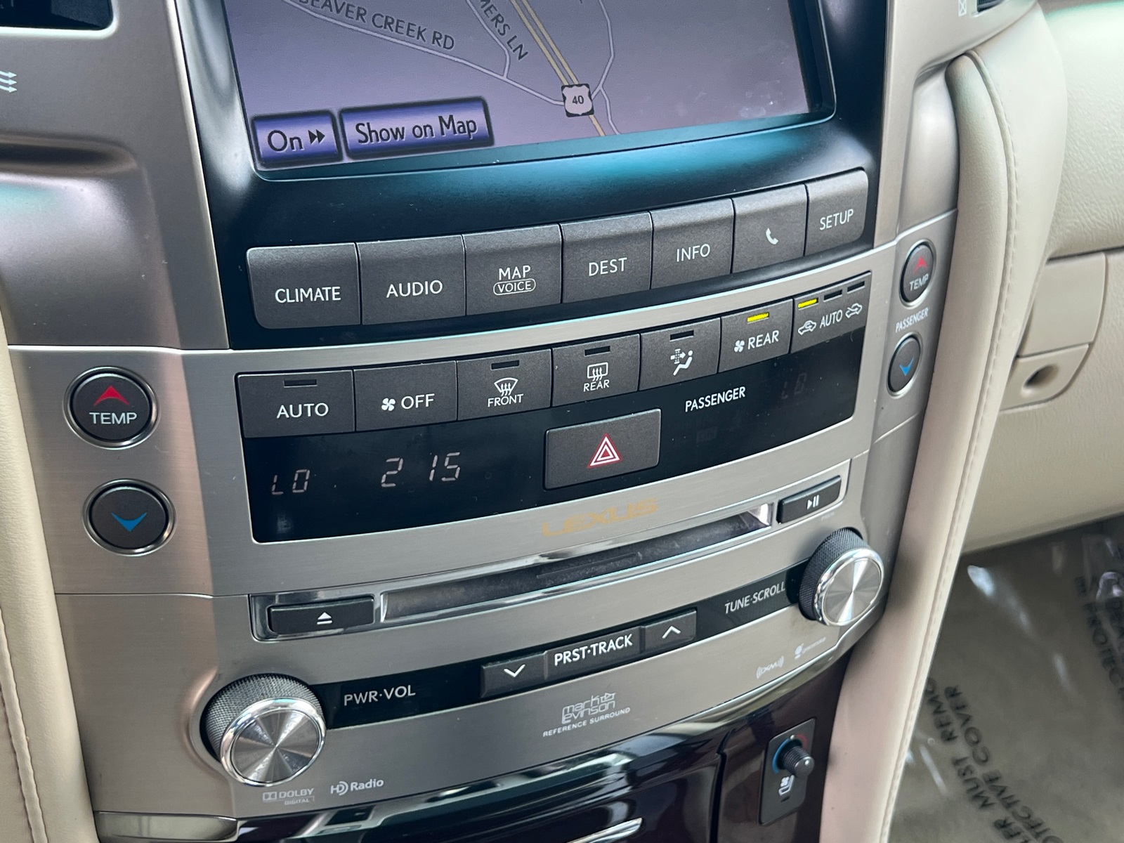 2014 Lexus LX 570 photo 31